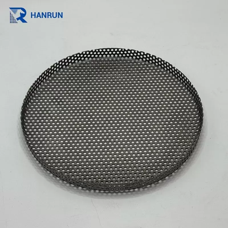 Applications and Industrial Uses of Metal Mesh Filters